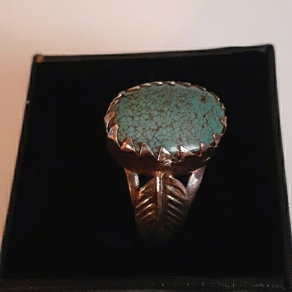 SOLD 💙 Navajo Design Feather Ring - Picture 9 of 12